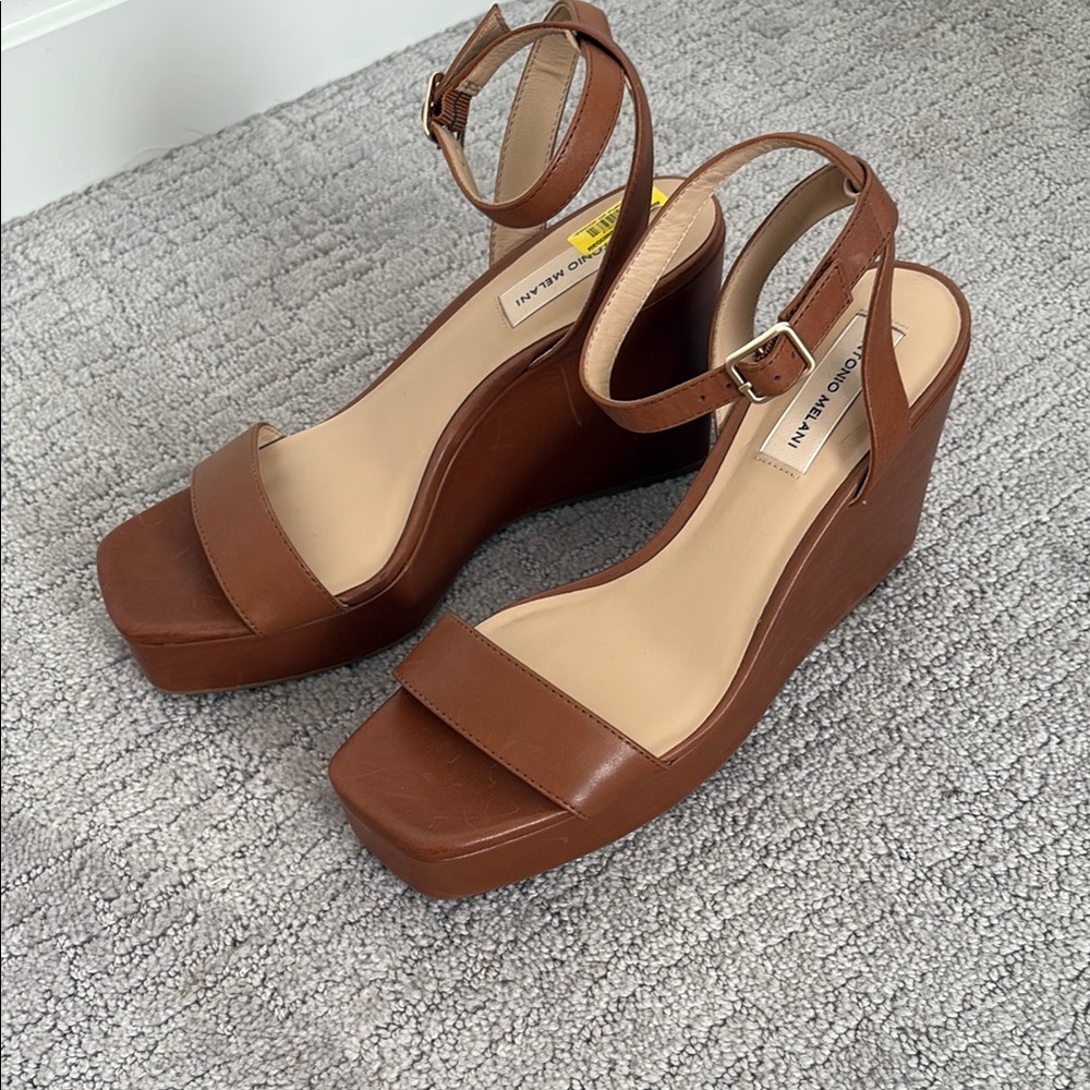Antonio Melani wedge platform sandal women 9 Brown minor scratches. New no box